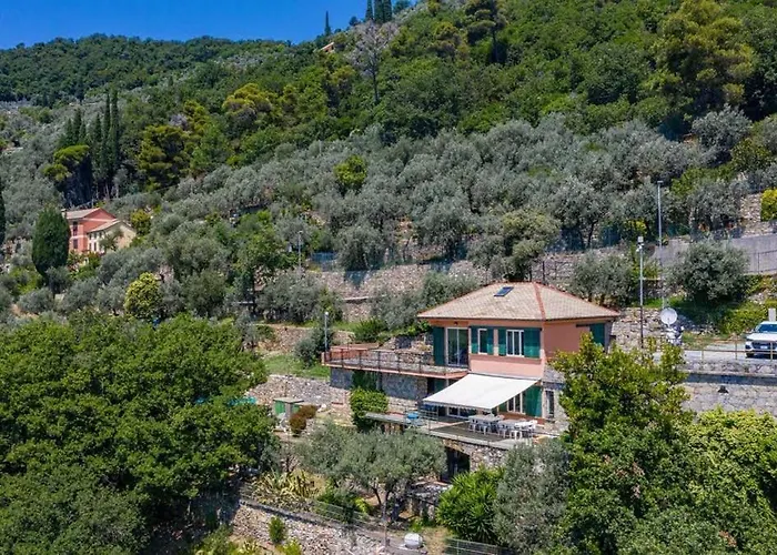 Pia Villa Recco