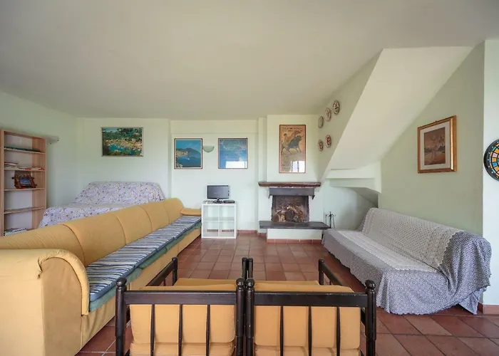 Pia Villa