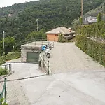 Pia *