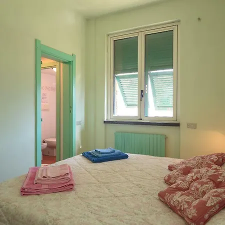 Pia Villa *